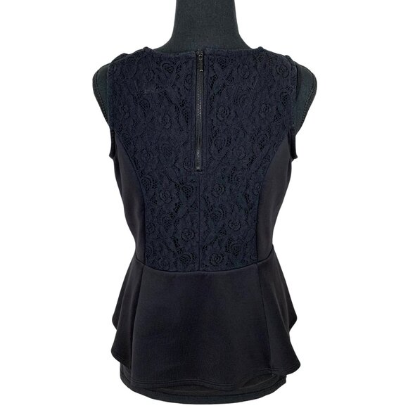 Black Satin Lace Sleeveless Fitted Top - Picture 5 of 9